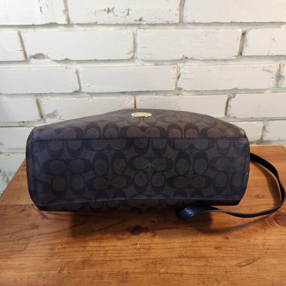 Euc Coach Celeste Signature 2 Way Shoulder Bag Purse - Picture 8 of 13